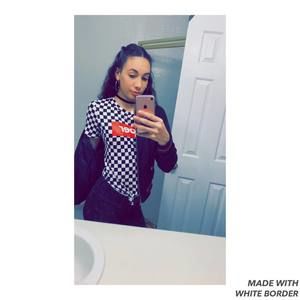 Meet your Posher, Jillianis